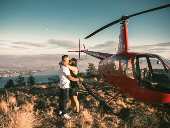 Geschenke für Frauen zum Geburtstag helikopter rundflug romantisch paar