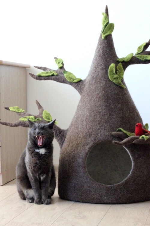 Leicht und kreativ Kratzbäume für Katzen selber bauen kratz baum turm aus filz diy