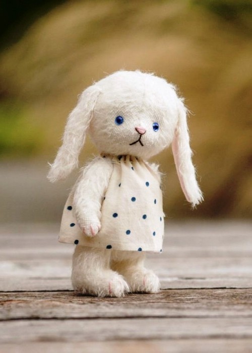 Niedliche Osterhasen nähen - 50 tolle Ideen und Anleitung kleiner weißer hase kaninchen stofftier