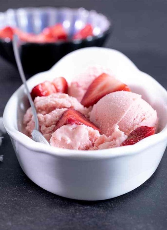 joghurteis erdbeereis rezept erdbeereis selber machen