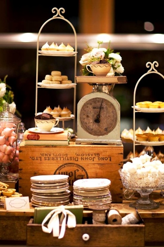 75 Obstkisten Deko Ideen zur rustikalen Hochzeit buffet deko mit holzkisten vintage