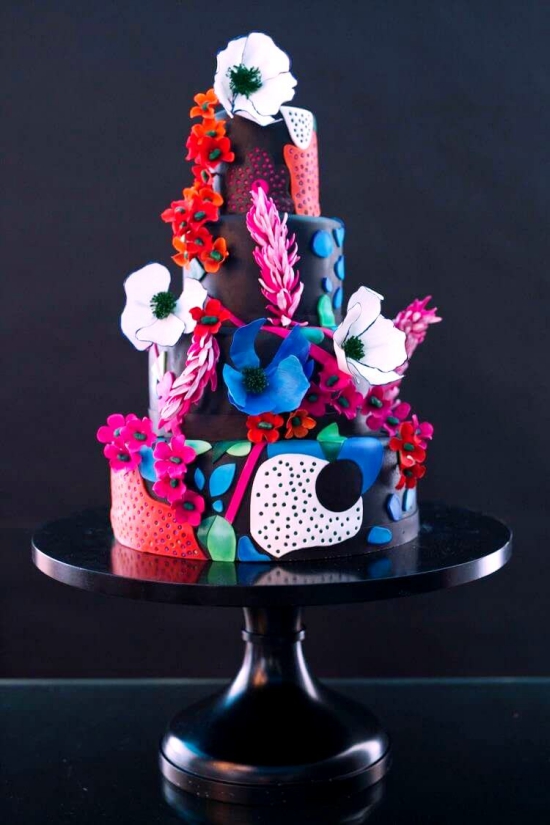 80 Hochzeitstorten-Deko Ideen und Tipps abstrakte bunte torte schwarz