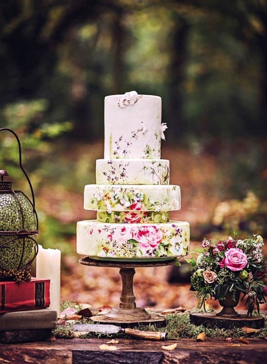 80 Hochzeitstorten-Deko Ideen und Tipps bemalte torte blumen stufen