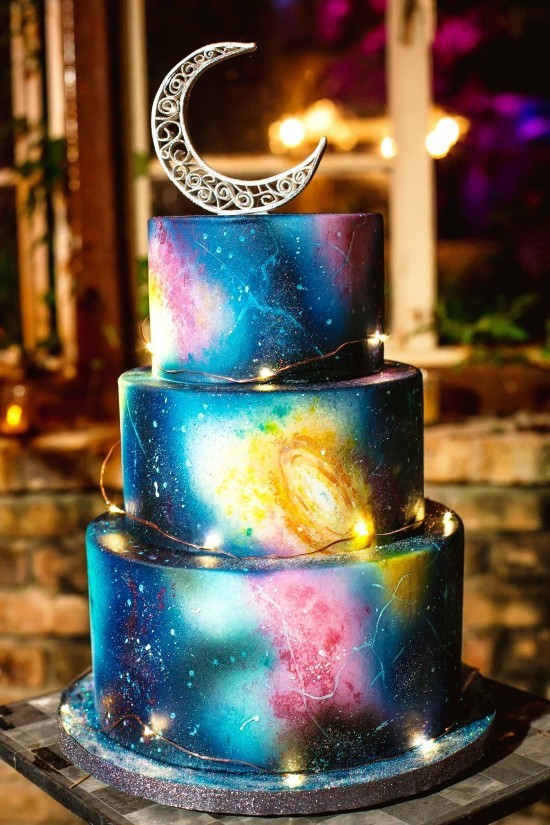 80 Hochzeitstorten-Deko Ideen und Tipps galaktische torte trend mond