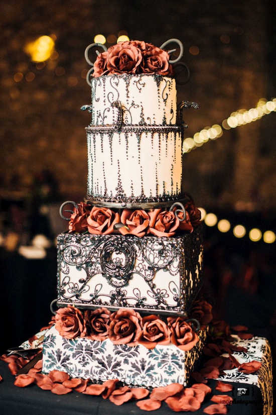 80 Hochzeitstorten-Deko Ideen und Tipps luxuriöse torte komplex