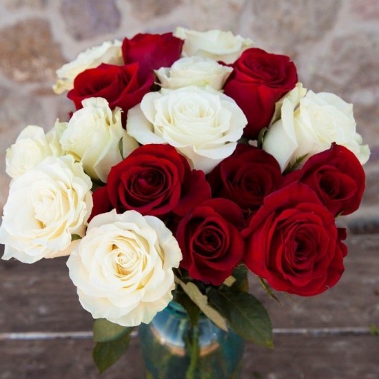 Wann ist Vatertag 2019 10 unglaubliche Fakten! weiße und rote rosen