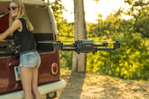 10 Dinge, die Sie vor dem Kauf einer Drohne mit Kamera beachten sollten exzellente kontrolle faltbare drohne