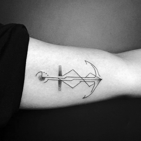 100 Anker Tattoo Ideen und ihre Symbolik abstrakt und modern geometrisch
