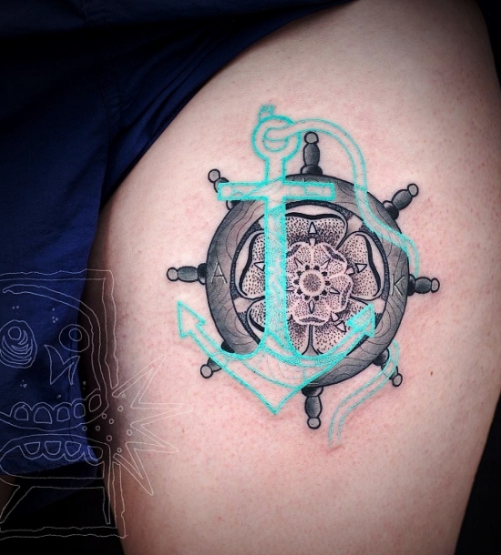 100 Anker Tattoo Ideen und ihre Symbolik lenkrad steuerrad und blauer anker