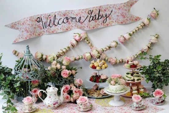 100 liebliche Babyparty Deko Ideen und Organisationstipps blumenhaft floral deko teeparty