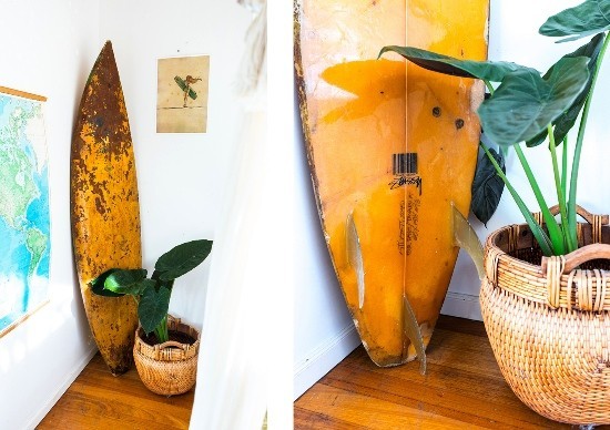 100 sommerliche und nautische Surfbrett Deko Ideen gold vintage brett ecke angelehnt