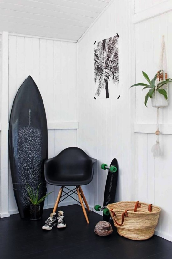 100 sommerliche und nautische Surfbrett Deko Ideen modern stilvoll minimalistisch schwarz weiß
