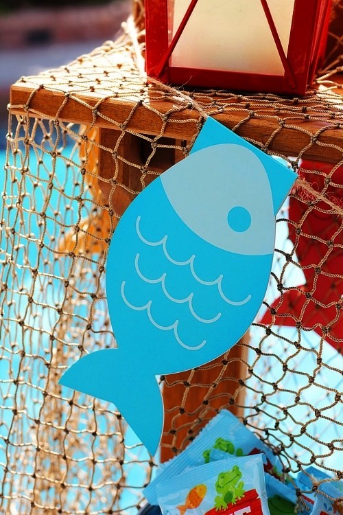 60 nautische Fischernetz Deko Ideen mit sommerlichem Flair fisch papier vintage netz authentisch