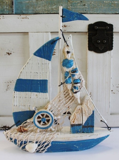 60 nautische Fischernetz Deko Ideen mit sommerlichem Flair segelschiff tischdeko mit netz