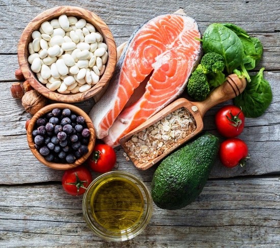 Cholesterin senken auf natürliche Weise gesunde fette wählen omega 3 und 6
