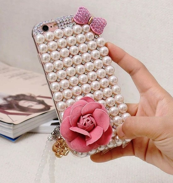 Handyhülle designen leicht gemacht – 100 kreative Ideen zum Selbermachen perlen halbiert weiblich rosen