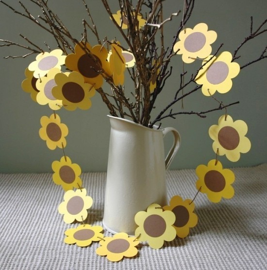 80 umwerfende Ideen und 2 einfache Anleitungen zum Sonnenblume Basteln girlande aus sonnenblumen papier rustikal