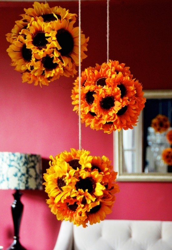 80 umwerfende Ideen und 2 einfache Anleitungen zum Sonnenblume Basteln hängende deko laternen mit blumen