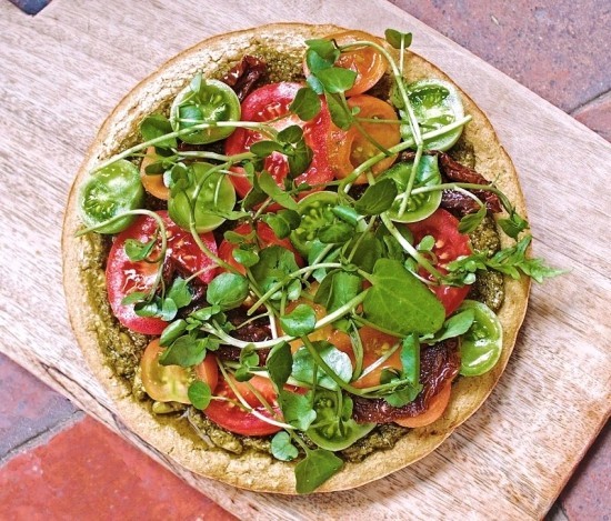 Brunnenkresse ist das Superfood, das Sie häufiger essen sollten pizza mit kresse und quinoa