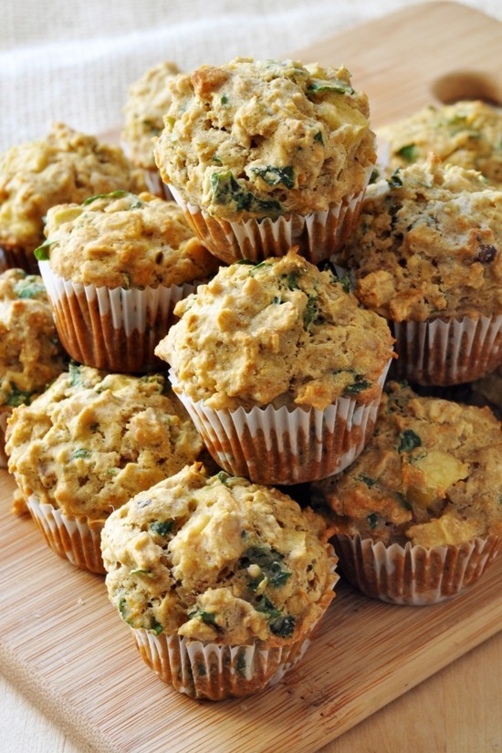 Köstlicher und gesunder Nachtisch - 5 vegane Rezepte muffins mit obst und gemüse
