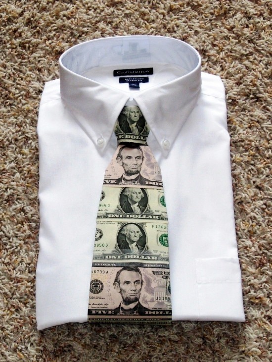 Pfiffige und praktische Geldgeschenke basteln krawatte aus geld scheine hemd