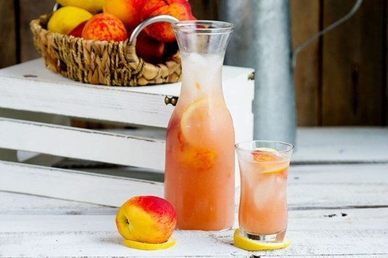 pfirsichlimonade rezept durstlöscher sommergetränke