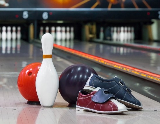 25 amüsante Ideen für ein schönes Wochenende bowling gehen