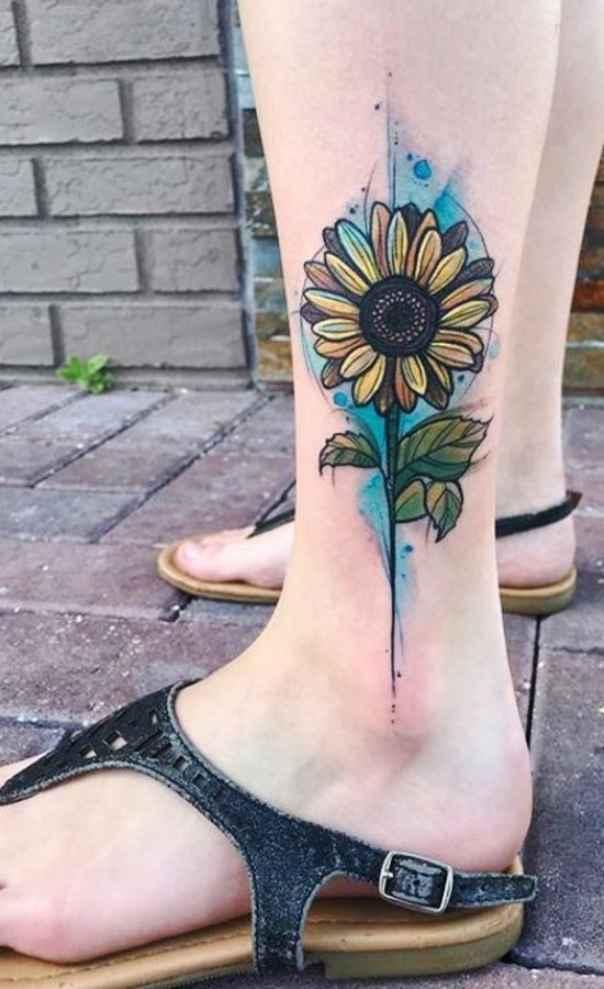 85 sinnvolle Knöchel Tattoo Ideen für Frauen sonnenblume am bein