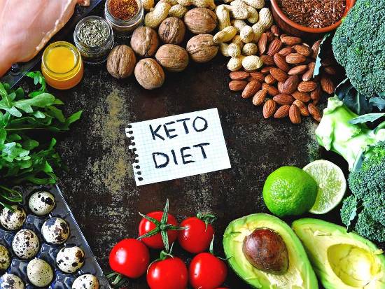 Die ketogene Diät Vor- und Nachteile des Food Trends keto diät food trend wahrheit dahinter