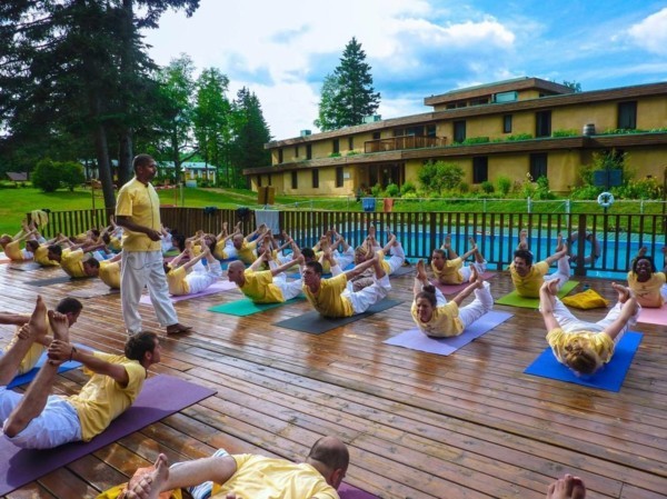 sivananda ashram indien yogauntericht