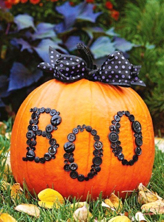 60 herbstliche Ideen zum Basteln mit Knöpfen boo halloween kürbis deko