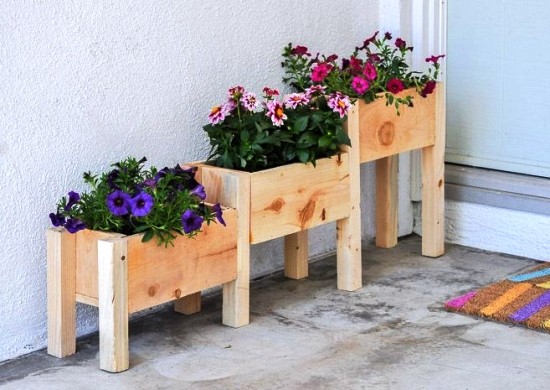70 DIY Blumenkästen für Balkon und Fenster stufenartig aufbauen kisten