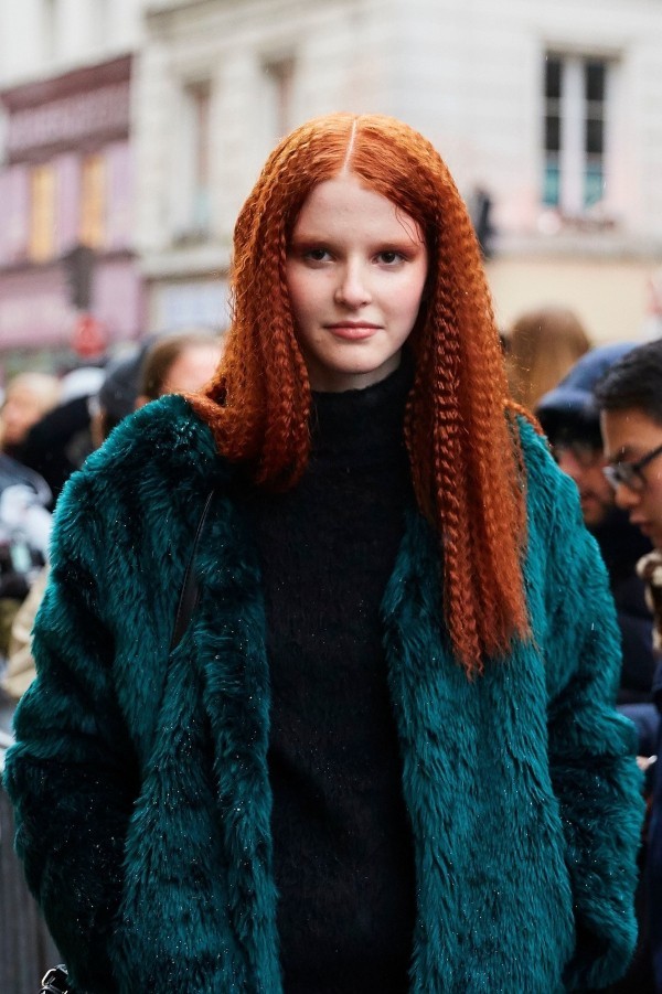 Trendige und einfache Frisuren im Herbst 2019 gekräuselte haare natürlich rot