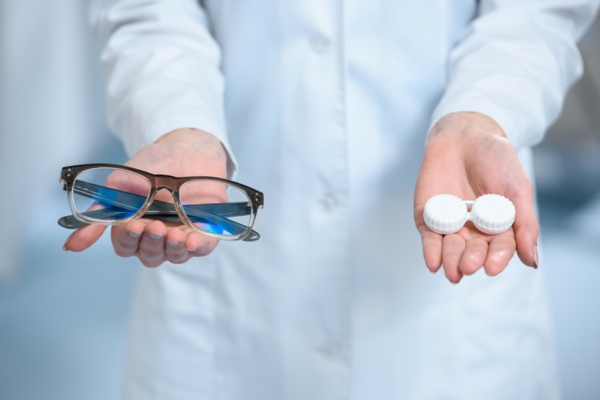 Die Brille durch Kontaktlinsen ersetzen Lensbest Kontaktlinsen
