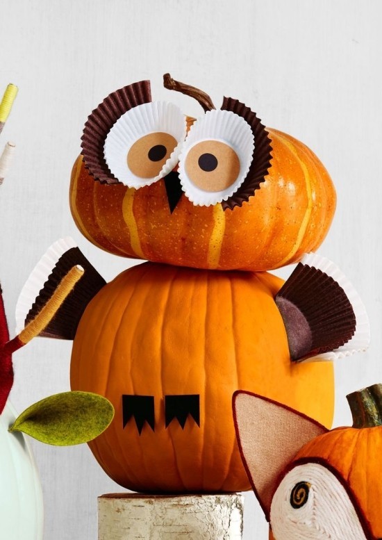 Halloween Kürbis bemalen – 140 künstlerische Ideen und Anleitungen eule aus kürbissen und muffin papier