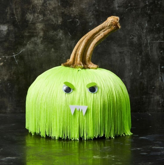 Halloween Kürbis bemalen – 140 künstlerische Ideen und Anleitungen fransen monster grün kürbis