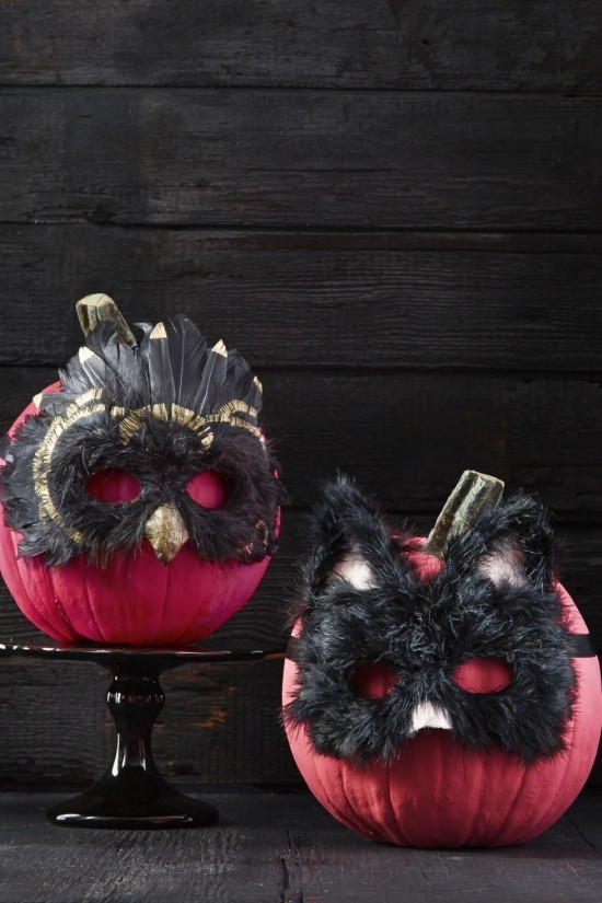 Halloween Kürbis bemalen – 140 künstlerische Ideen und Anleitungen schwarze katze vogel masken