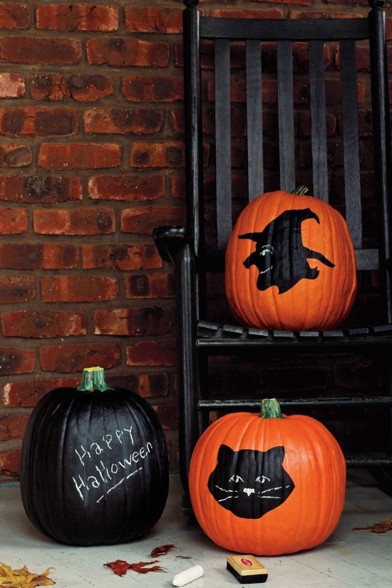 Halloween Kürbis bemalen – 140 künstlerische Ideen und Anleitungen schwarzwand farbe und kreide hexe katze