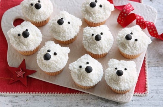 Weihnachtliche Muffins selber backen und dekorieren eisbären weiß niedlich mit kokos