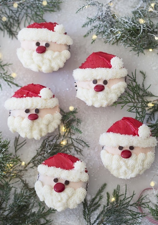 Weihnachtliche Muffins selber backen und dekorieren weihnachtsmann gesichter süß einfach