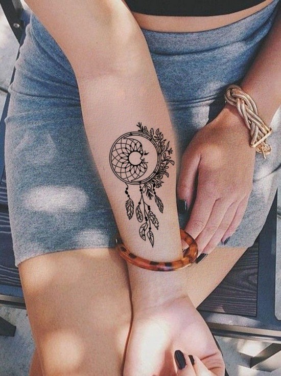 handgelenk tattoos frauen traumfänger tattoo