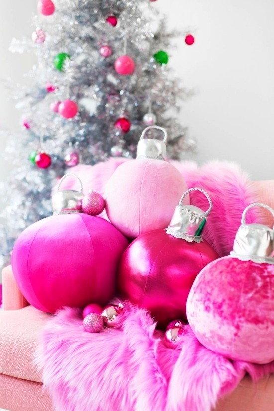 65 festliche Bastelideen für Weihnachten zum Verschenken christbaum ornamente riesige kissen nähen