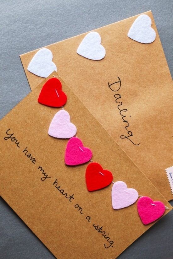 So gestalten Sie die beste Valentinskarte zum 14. Februar girlande aus herzen filz einfach