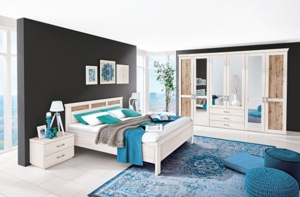 Moderne Betten und wie Sie Ihren Schlafkomfort verbessern mittelmeer stil in blau und weiß akzentwand