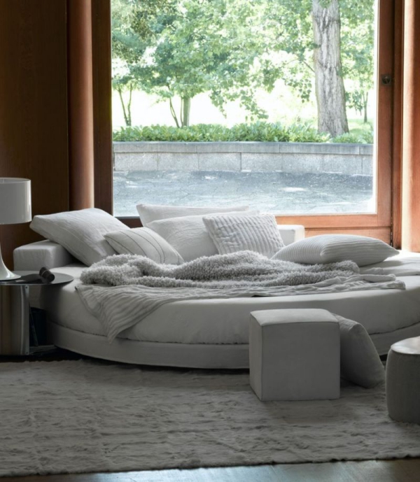 Italienische Schlafzimmer – Eleganz, Stil und Komfort durch italienische Möbel modernes bett rund extravagant