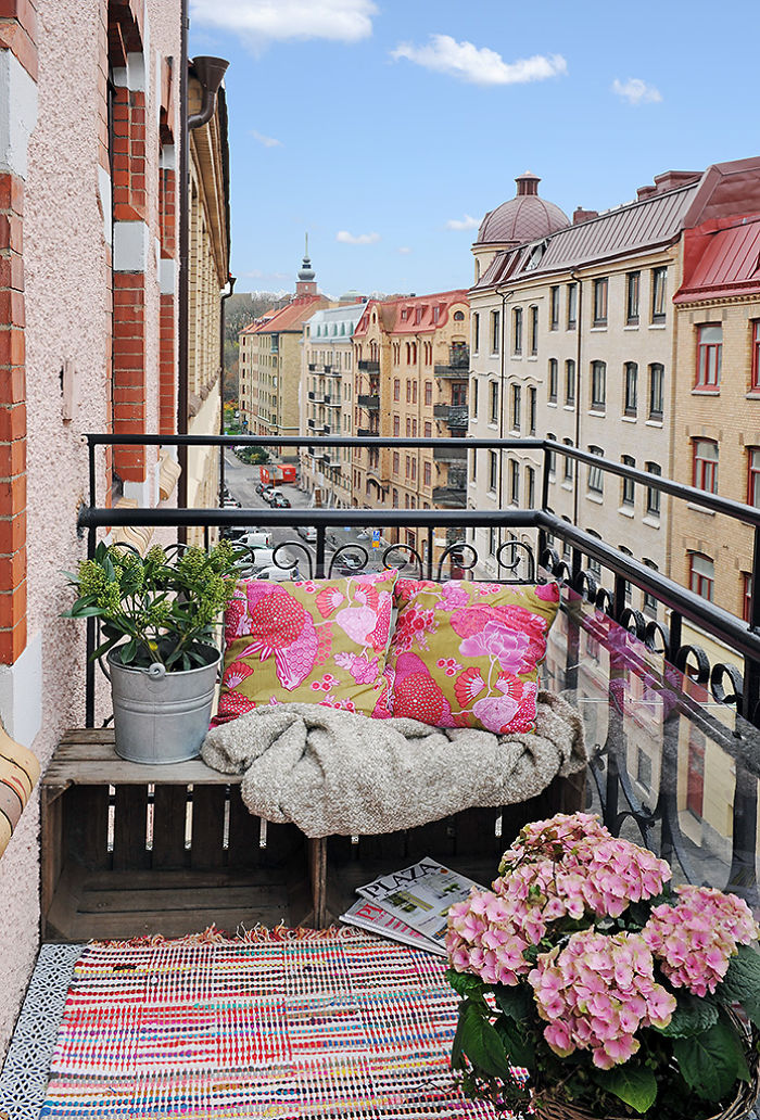 Terrassen Deko Ideen für große und kleine Außenbereiche einfache idee in rosa europa