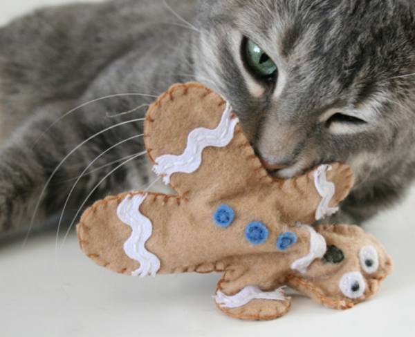 Einfaches Katzenspielzeug selber machen, das Mieze lieben wird weihnachten keks tasche katzen