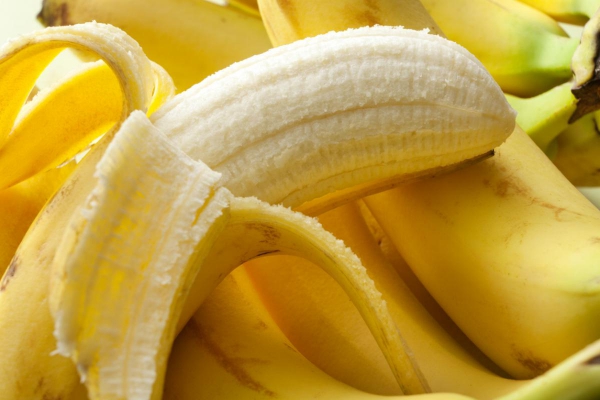 Leckere, gesunde und natürliche Stimmungsaufheller für schlechte Laune gesunde bananen superfood