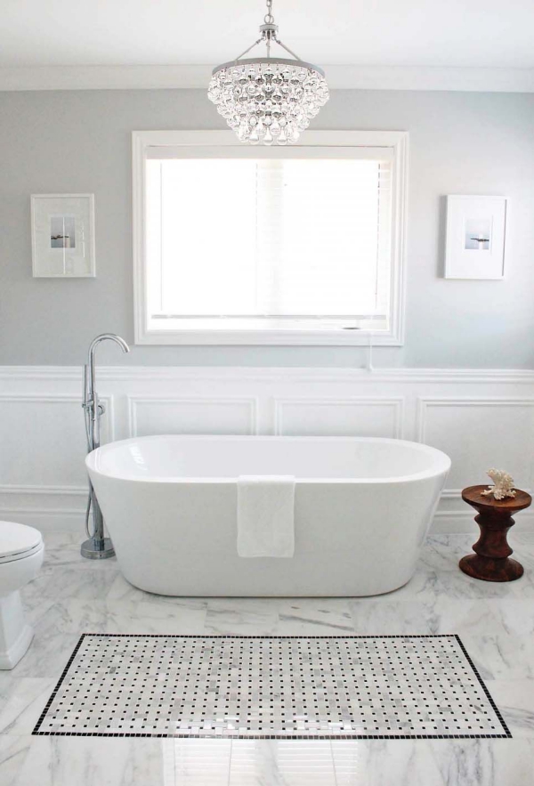 Wandfarbe Hellgrau und wie Sie sie richtig einsetzen badezimmer badewanne graue halb wand