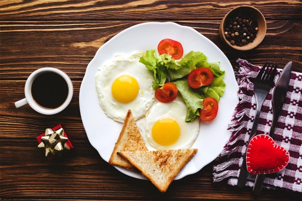 Militär Diät – Verliert man wirklich 5 kg in einer Woche salat mit eier und toast